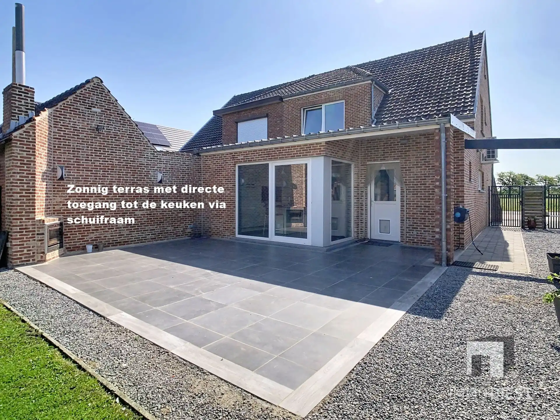 Volledig gerenoveerde halfopen woning +  EPC A foto 4