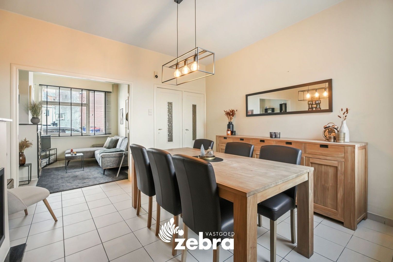 Instapklare woning met 3 slaapkamers nabij het centrum van Izegem! foto 2