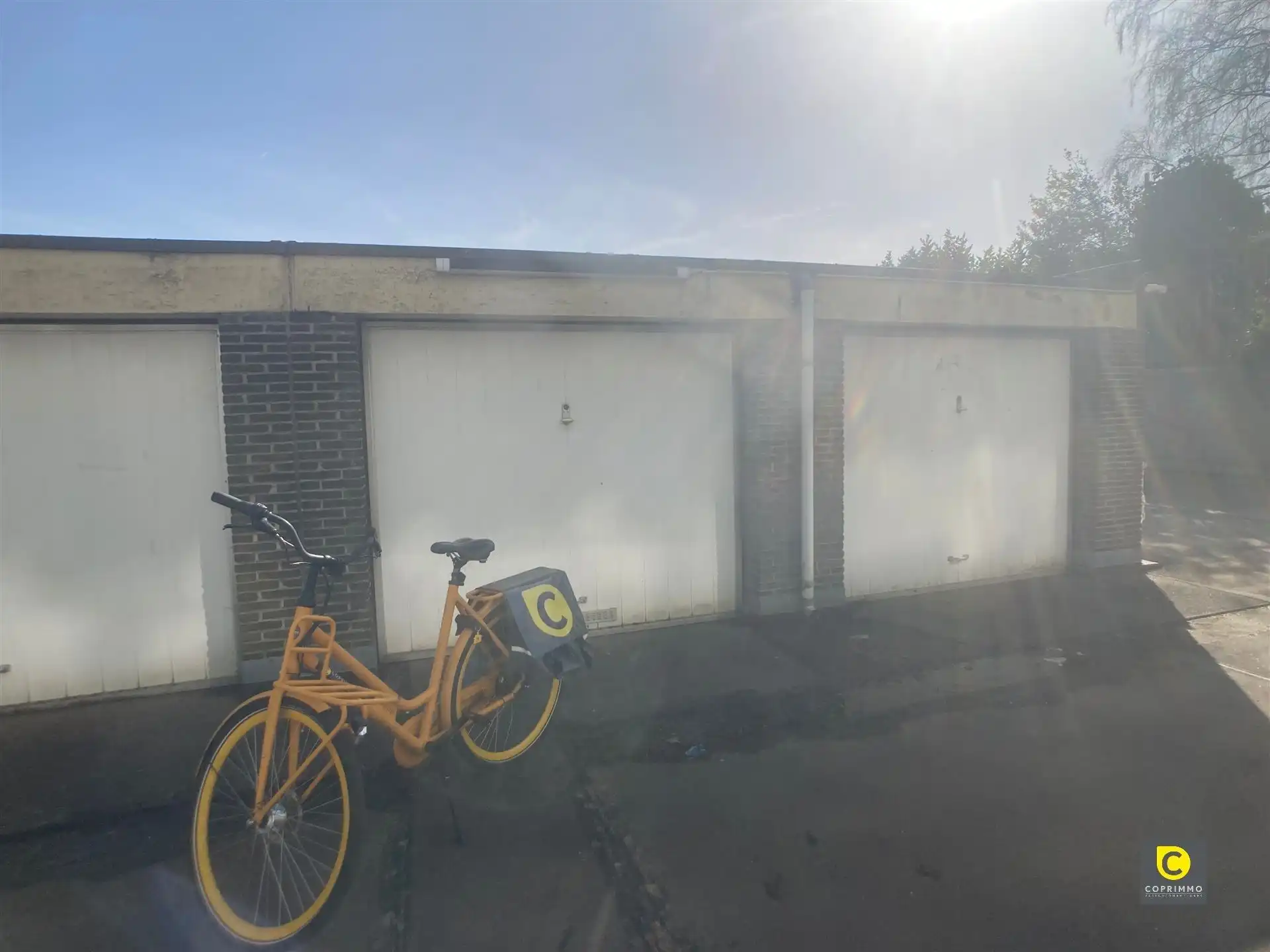 IN OPTIE! Ruime bovengrondse garagebox te Fruithoflaan!  foto 5