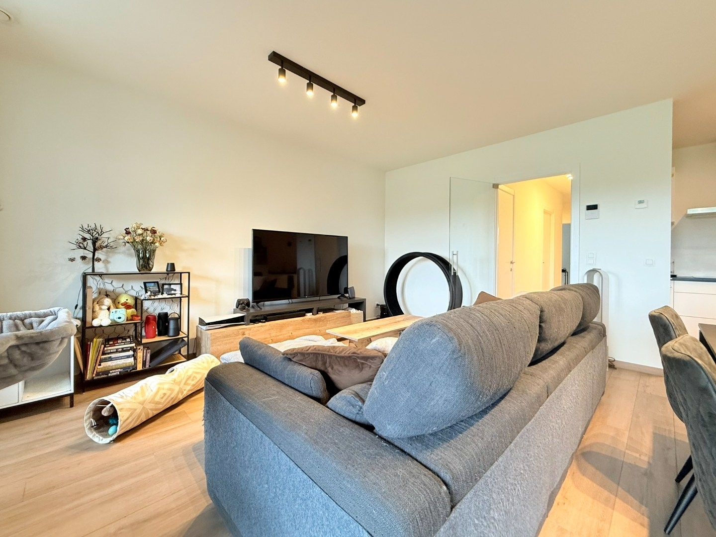 Lichtrijk modern appartement in Machelen foto 5