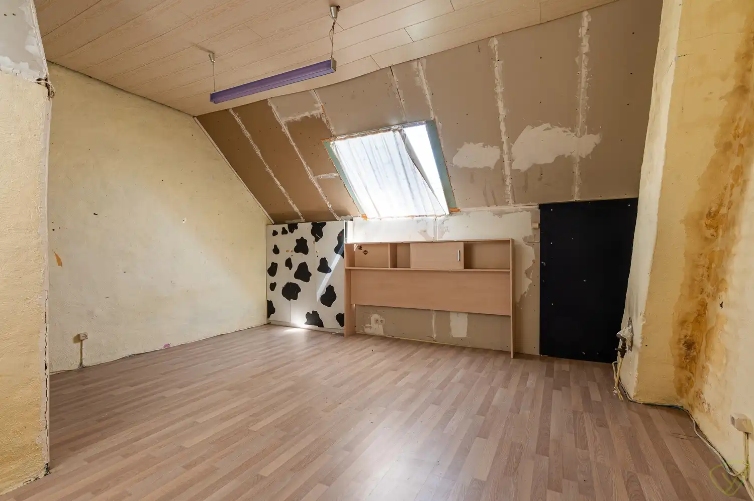 Ruime woning met potentieel en gunstige ligging te Eeklo foto 23