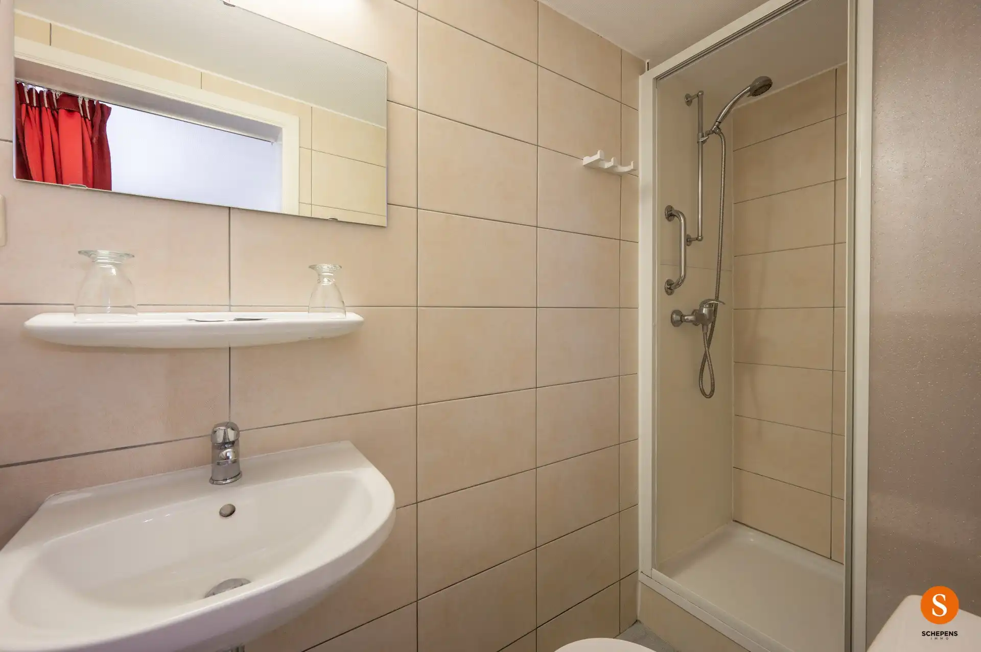 TE KOOP – Verhuurde B&B met 7 kamers én privé-woonst voor uitbaters in hartje De Haan. foto 41