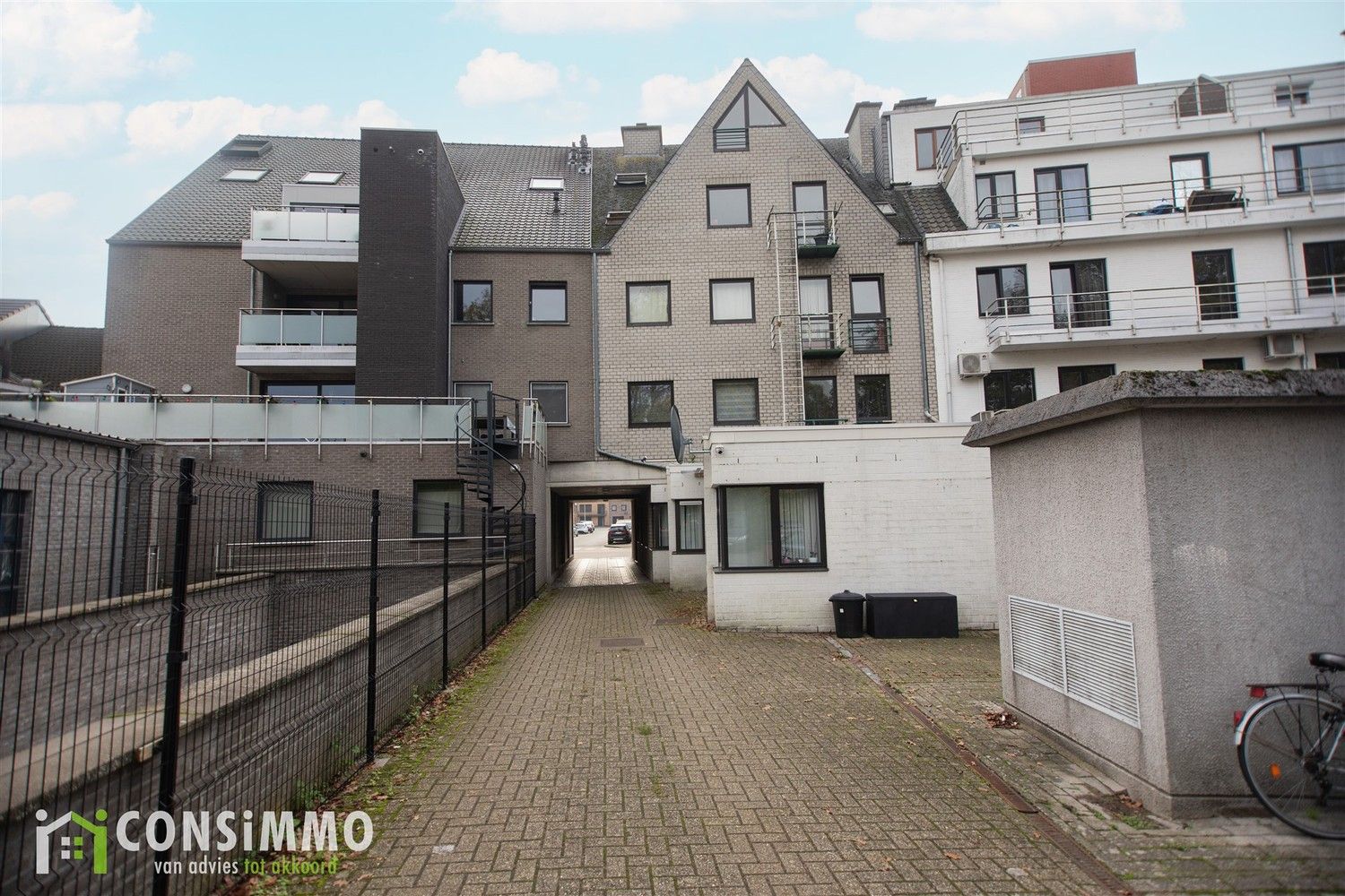 Instapklaar, gelijkvloers appartement met 2 slaapkamers! foto 18