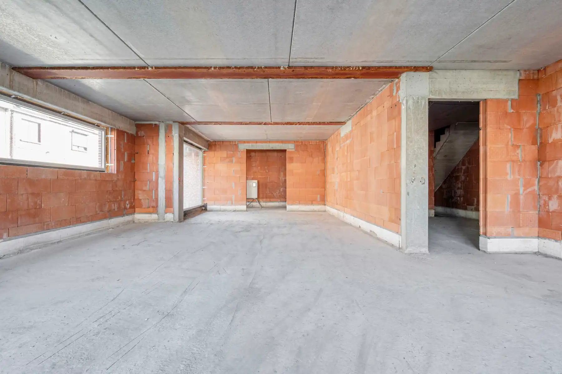 Ruime nieuwbouwwoning foto 12