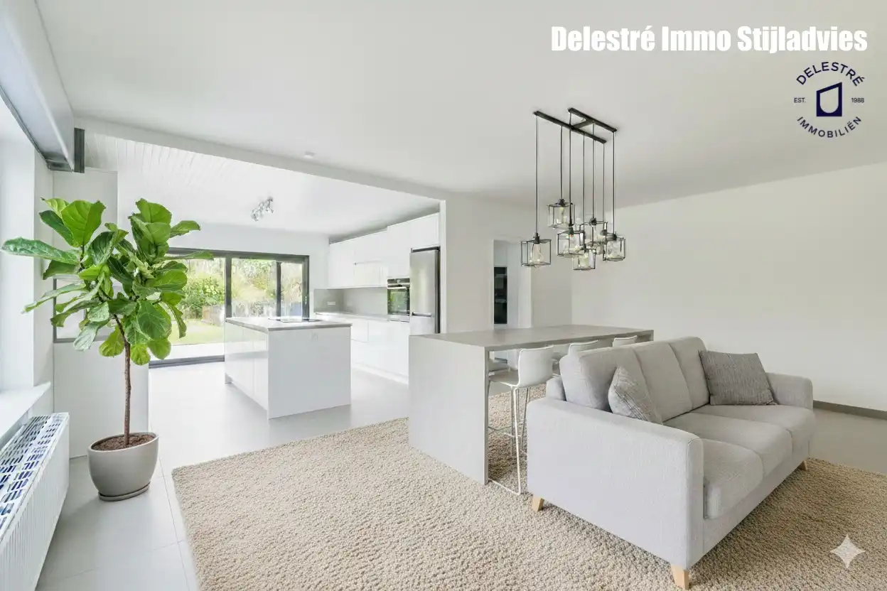 DE IDEALE GEZINSWONING MET ZALIGE TUIN OP EXCLUSIEVE LIGGING DOODLOPENDE STRAAT foto 5