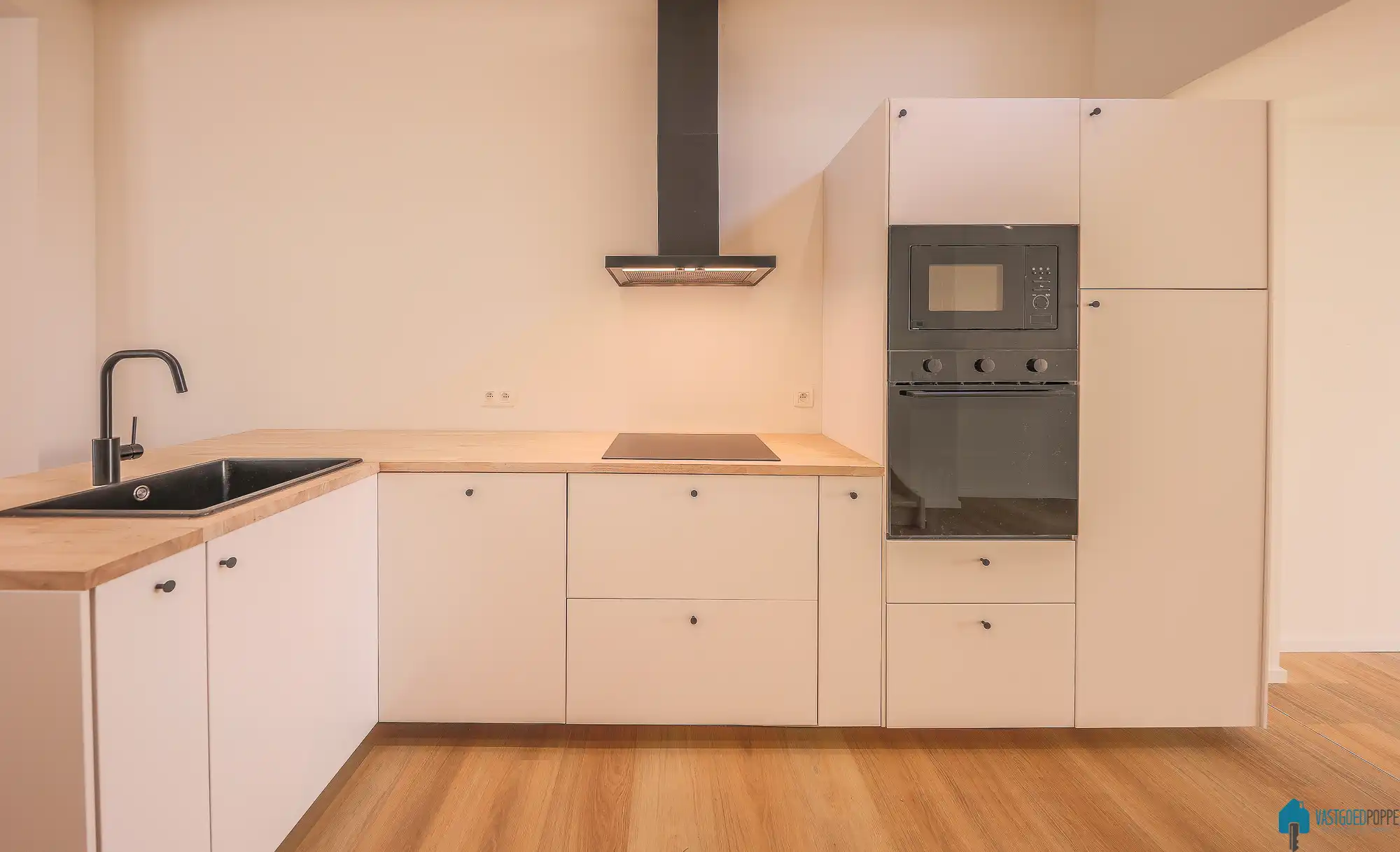 Volledig gerenoveerde stadswoning  foto 4