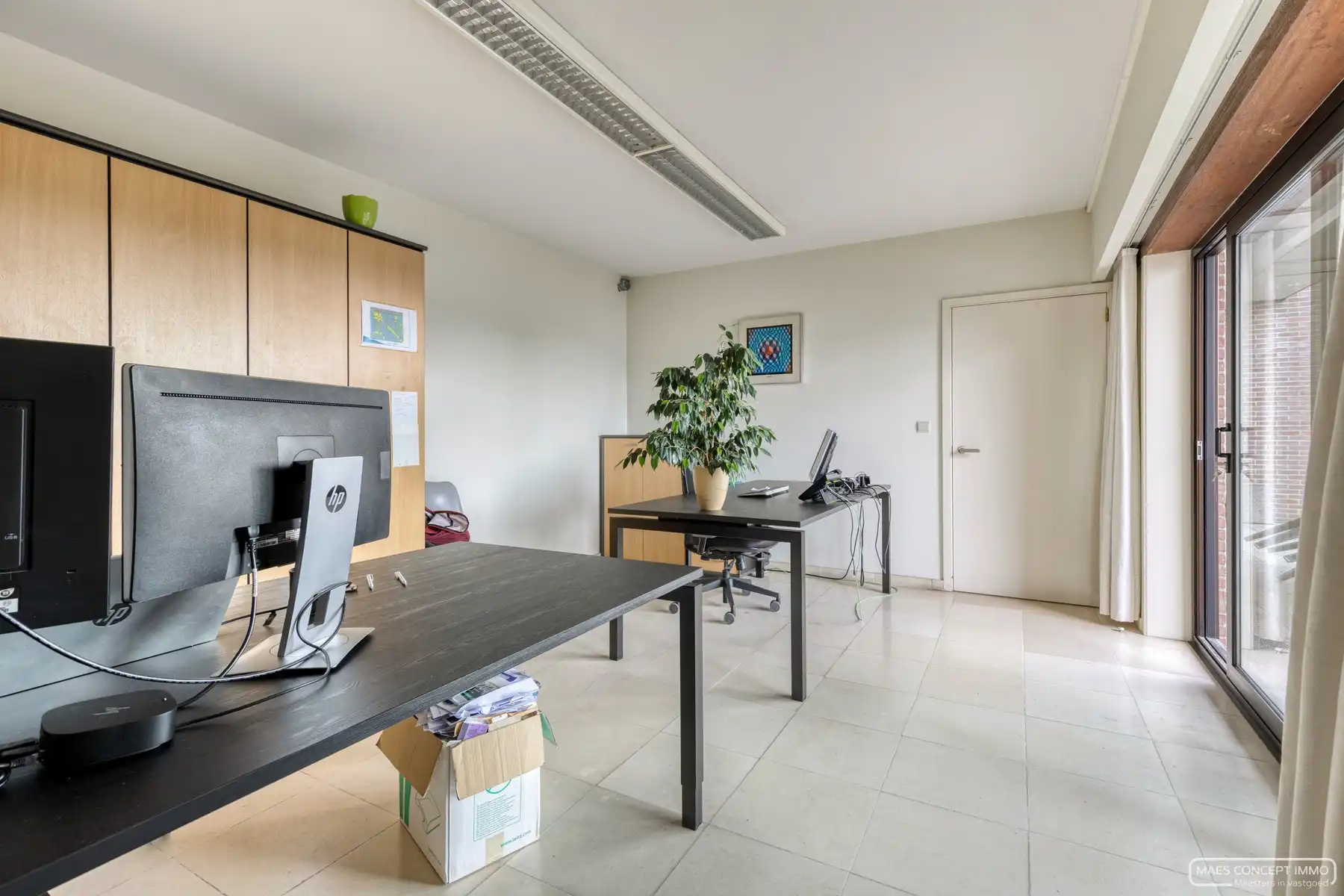 Ruim handelspand met appartement te koop te Desselgem - Perfect voor ondernemers! foto 11