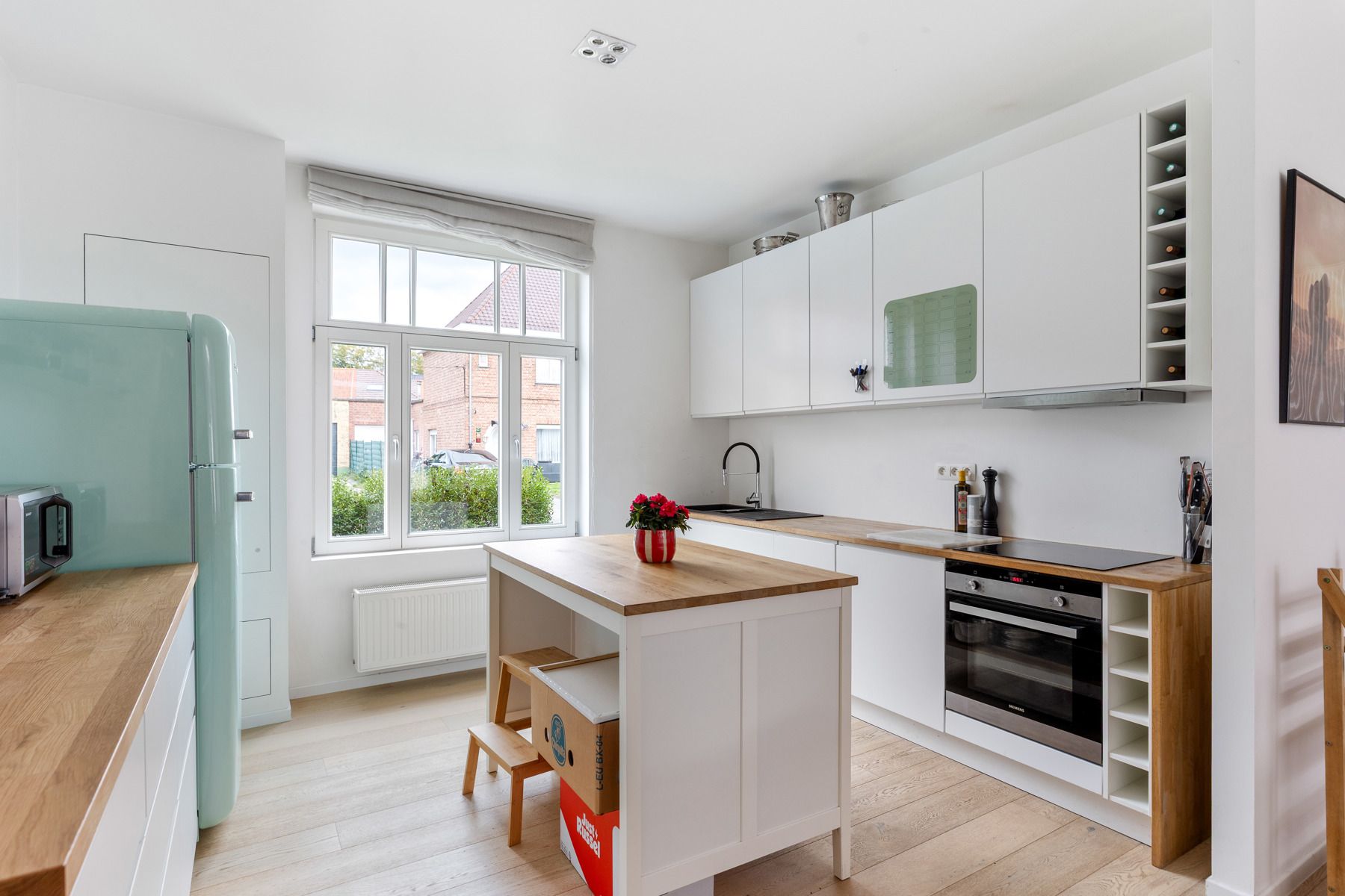 Wonen zonder zorgen: instapklare, gerenoveerde woning met tuin! foto 5
