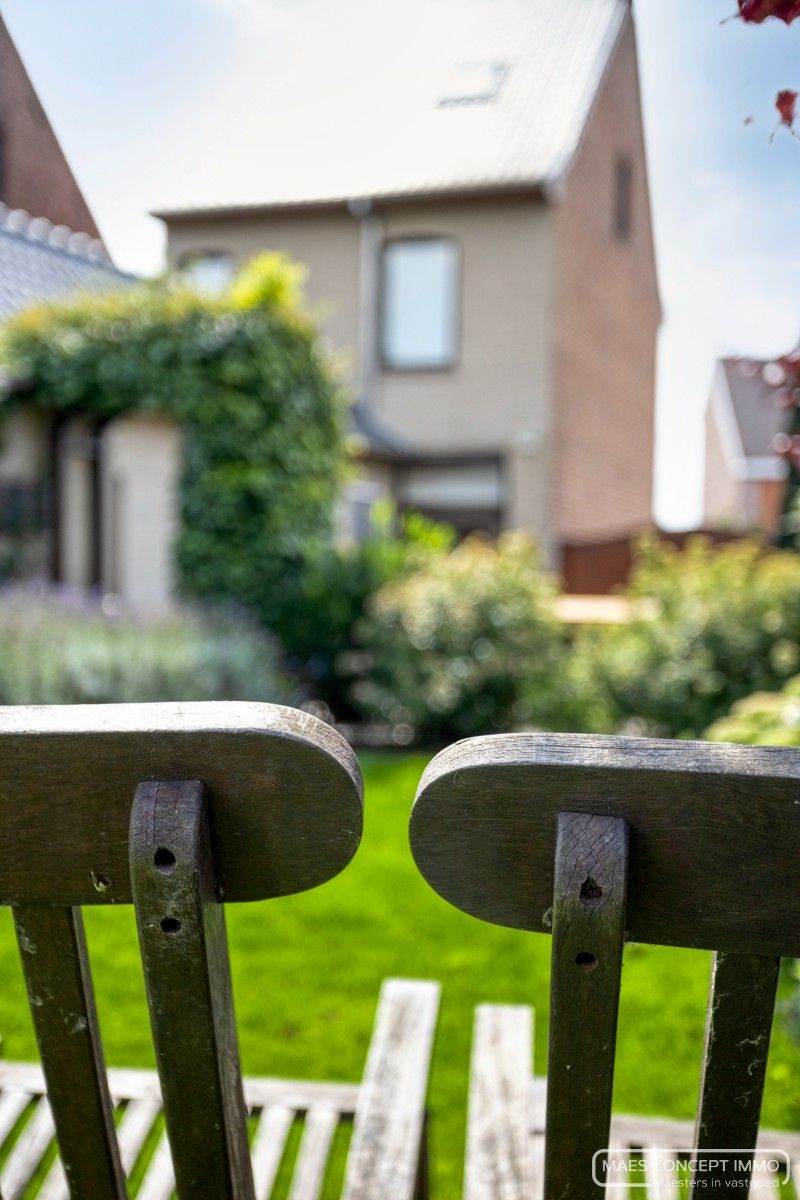 Gezellige halfopen woning met ruime groene tuin foto 18