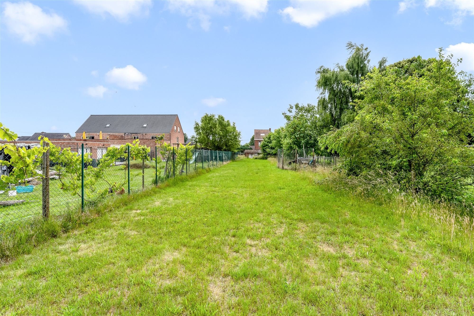 TE RENOVEREN WONING OP 12A86CA MET  RUSTIGE DOCH CENTRALE LIGGING IN STAL foto 17