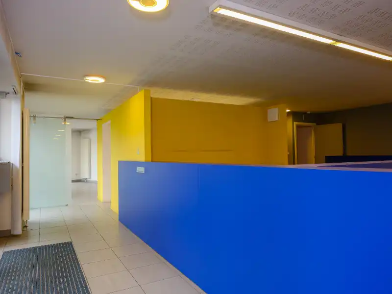 Instapklare kantoorruimte van 117m² te koop aangeboden via het Co-vast systeem. Eerste biedingsfase is bezig en stopt op 21 April 2026 om 15u. foto 8