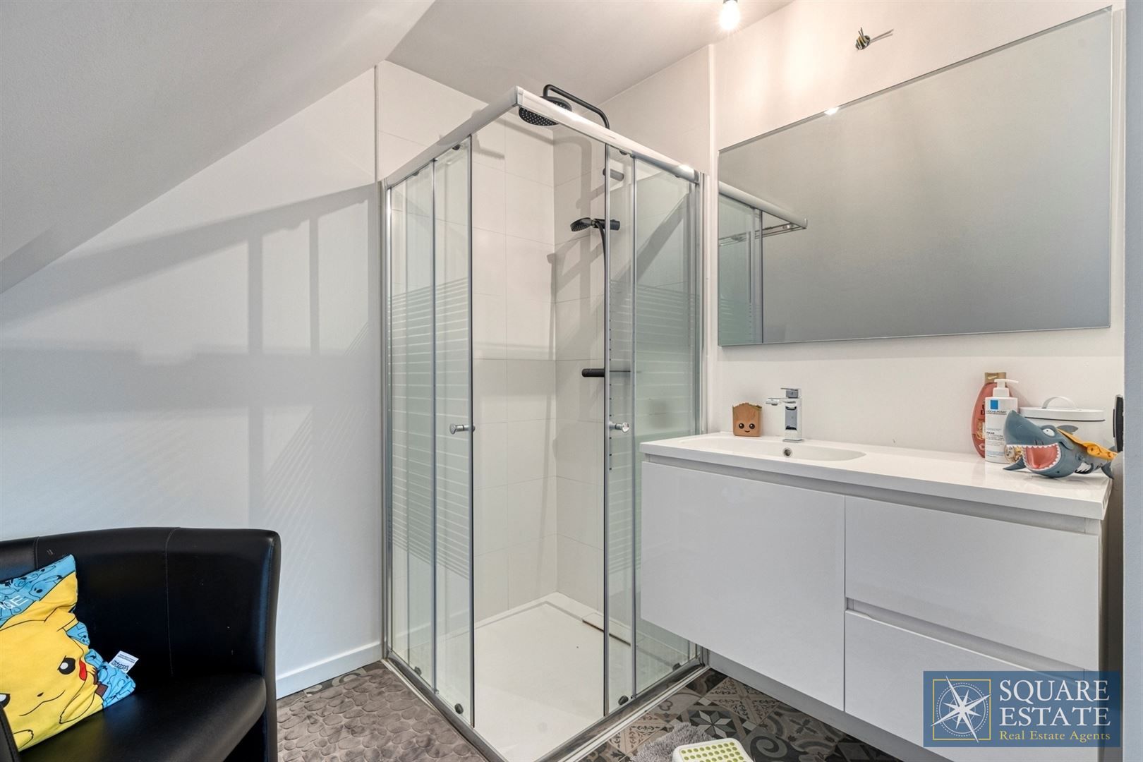 Wemmel, ruime en volledig gerenoveerde villa met 4 slaapkamers. foto 15