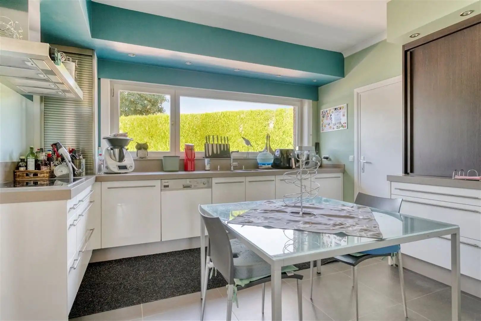 Verzorgde woning met zwembad. foto 9
