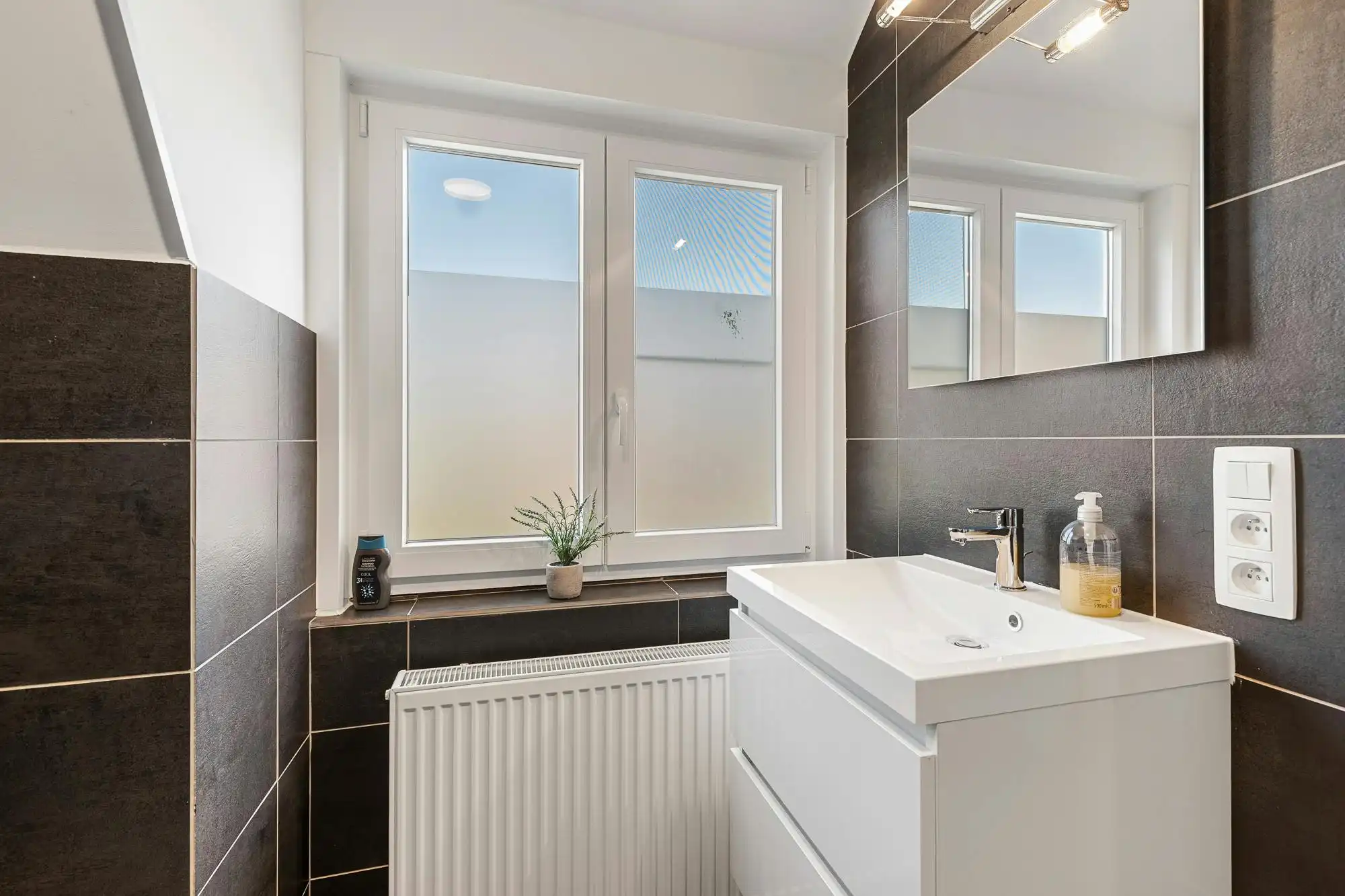 Prachtige villa met 4 slaapkamers in de Simli wijk. foto 12