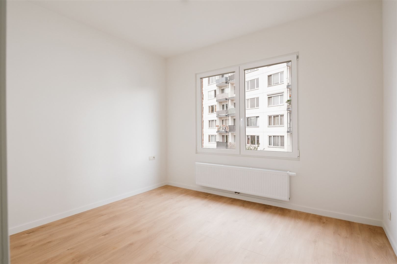 Gerenoveerd appartement bij het Rivierenhof foto 6