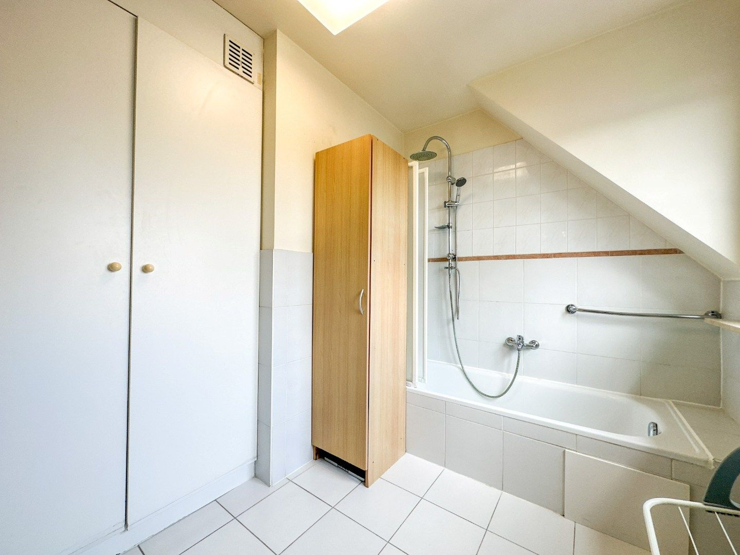 Verzorgd 1-slpk appartement, rustige ligging te Torhout foto 11