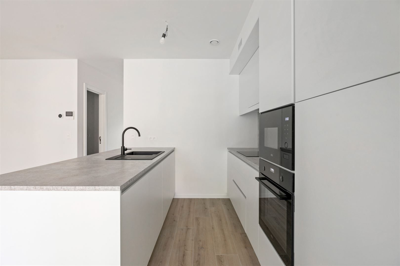 Nieuwbouw appartement met 2 slaapkamers en groot terras foto 9