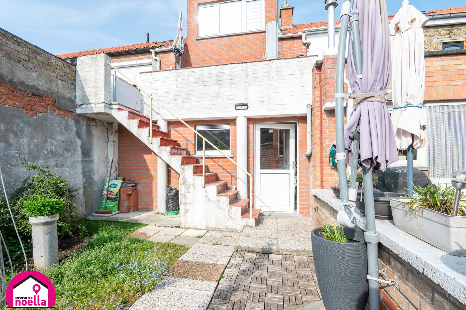 RIJWONING MET HEEL RUIME GARAGE  foto 29