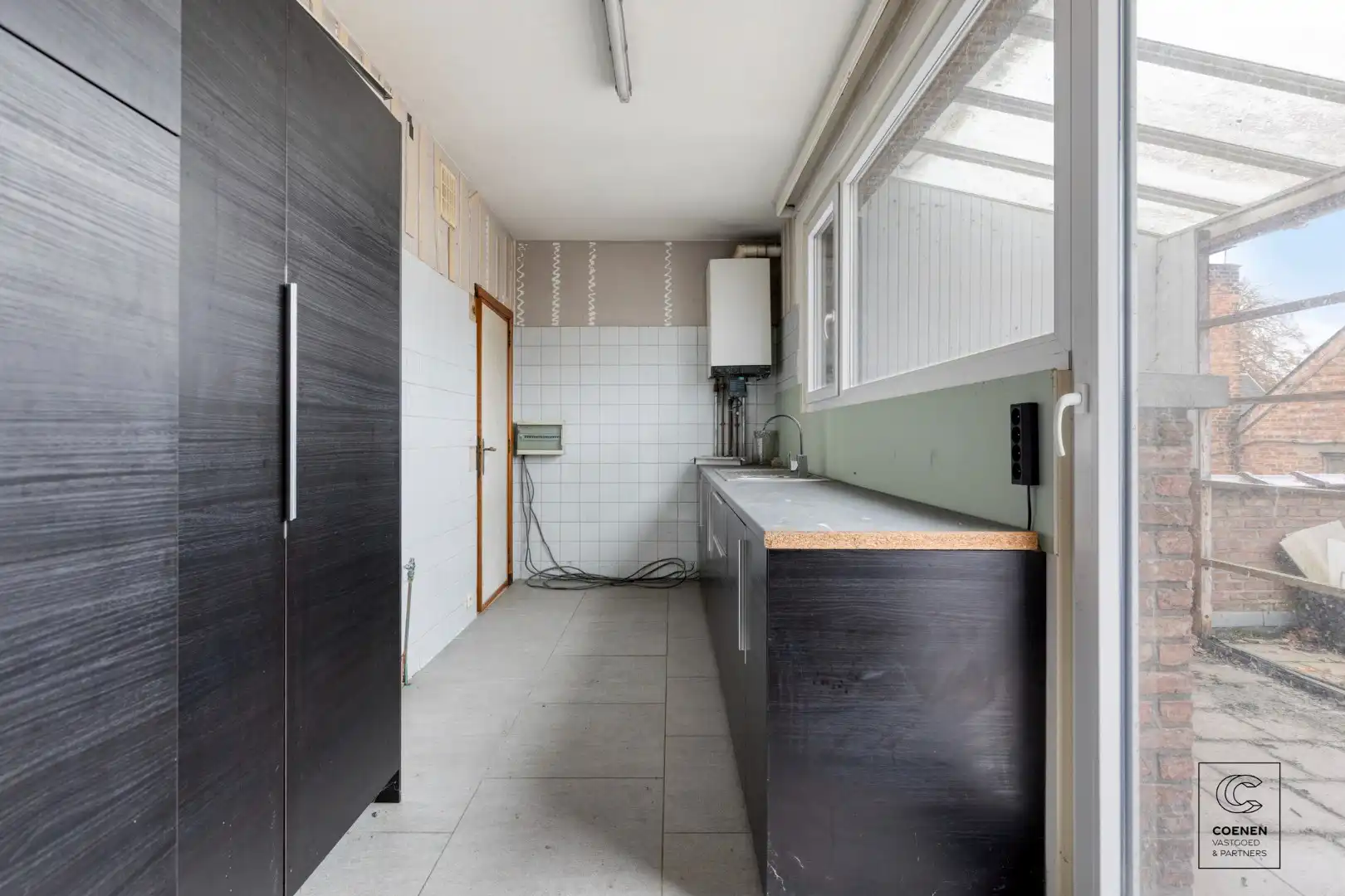 Te renoveren appartement van ca. 120 m² op een gunstige ligging te Kessel! foto 9