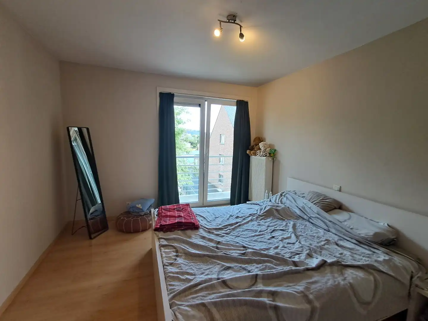 Ruim appartement (98m²), zeer centraal gelegen! foto 8
