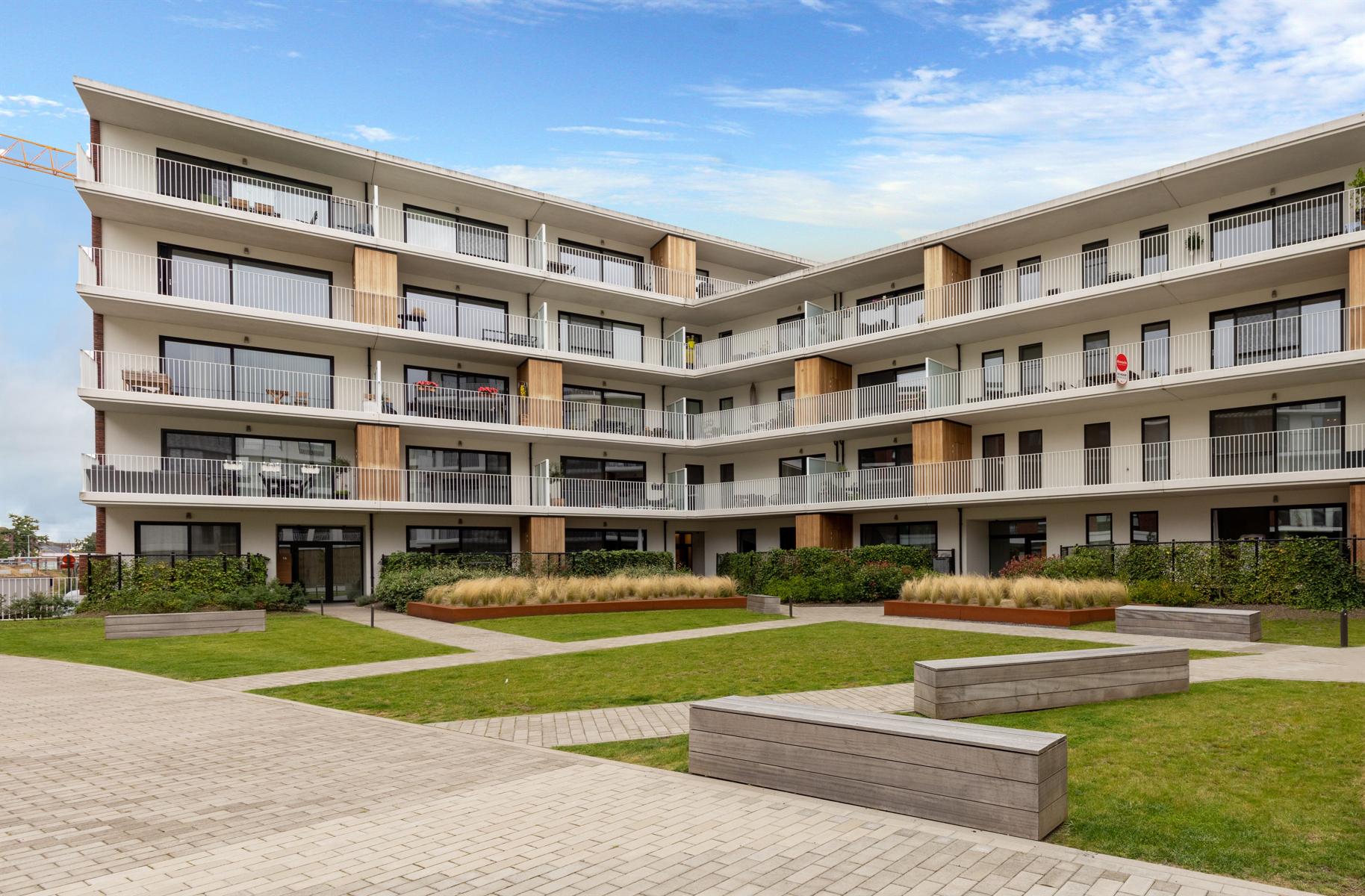 Appartement met twee slaapkamers aan het station van Aalter foto {{pictureIndex}}