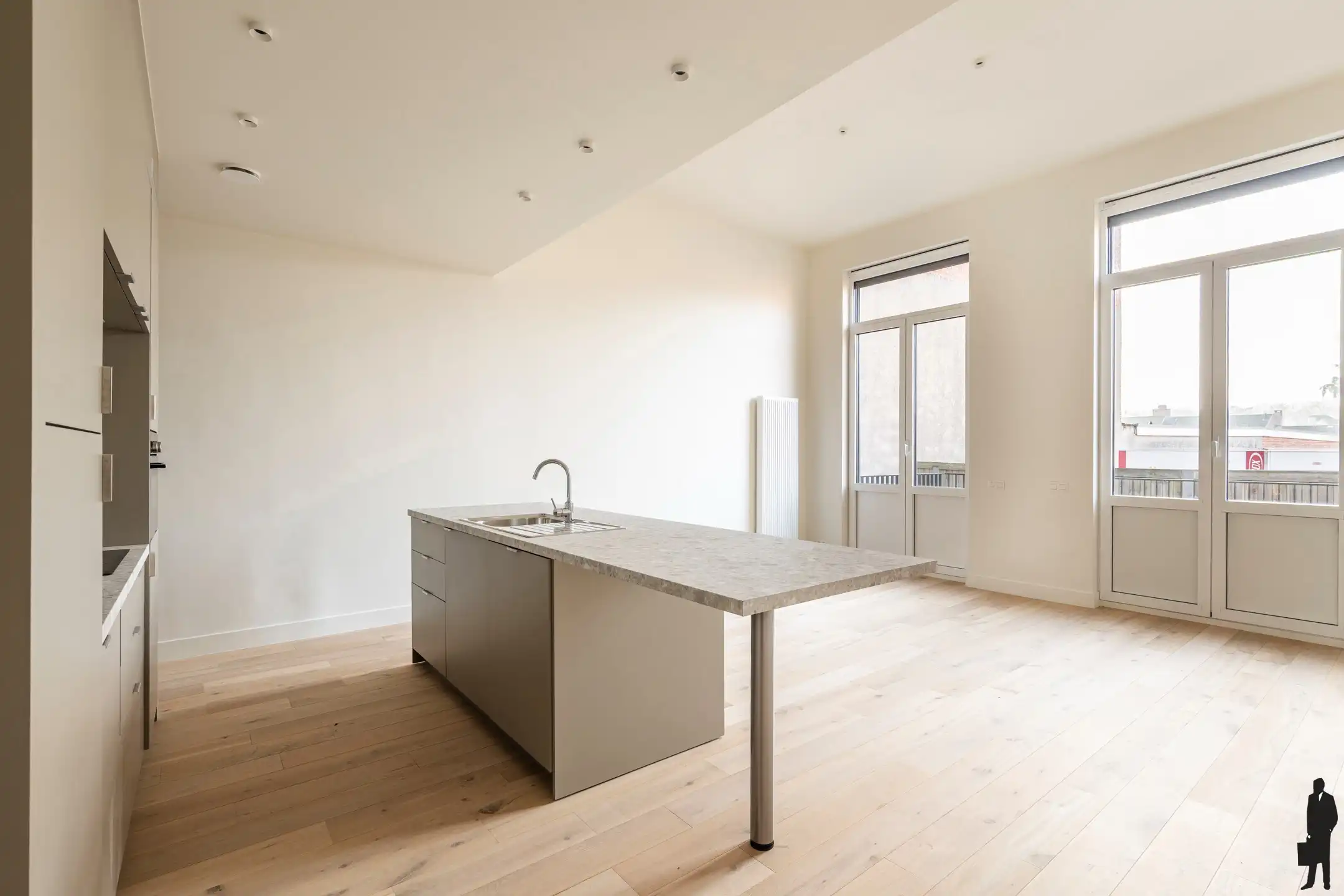Appartement van 169m² in hart van de Turnhoutse winkelstraat foto 4