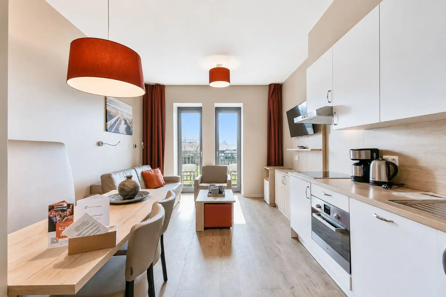 Gemeubeld vakantieappartement in vakantiedomein Duinenzicht foto {{pictureIndex}}