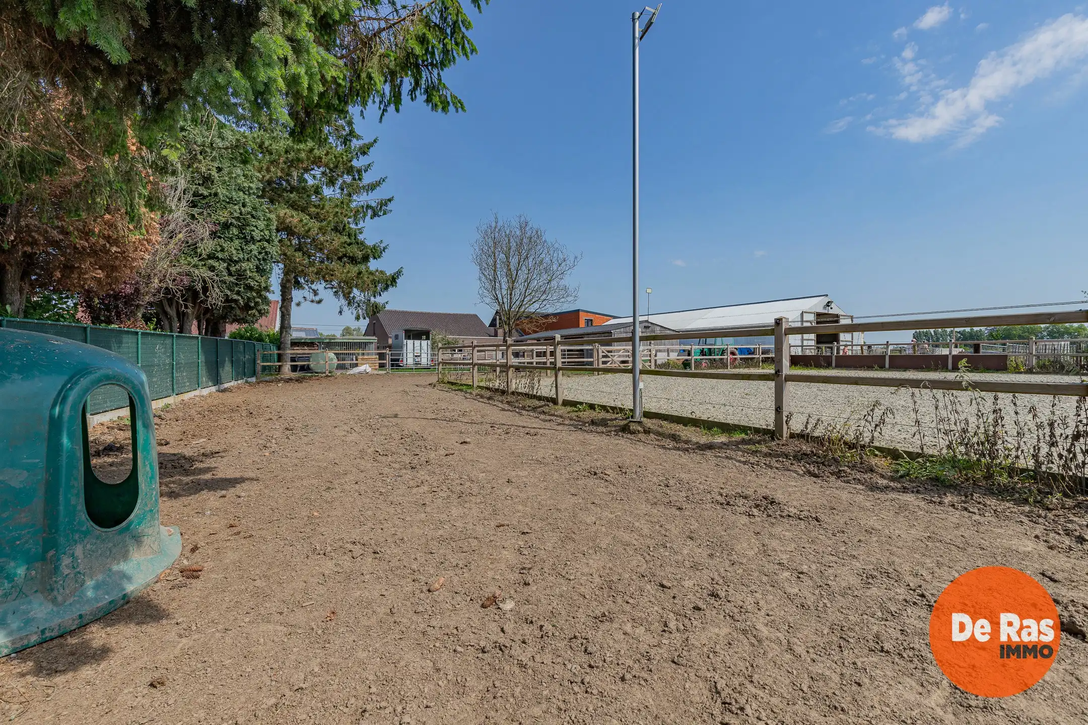 LEBBEKE - Charmante woning met paardenaccommodatie. foto 26