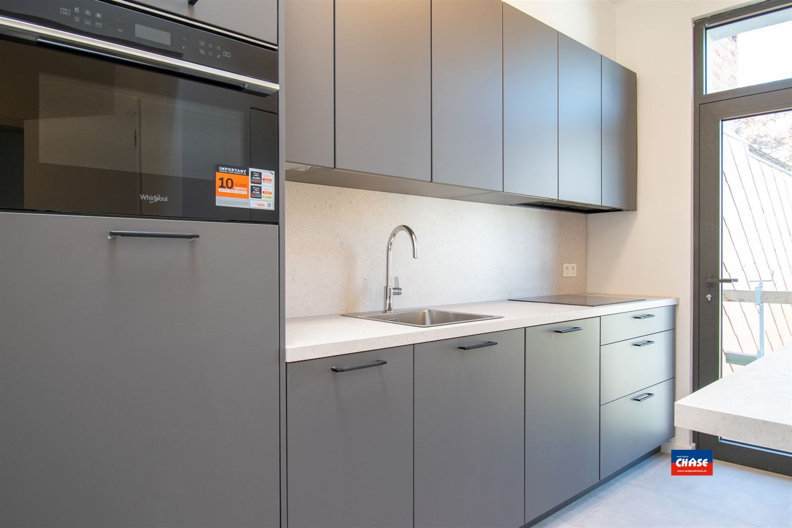 Gerenoveerd appartement met één slaapkamer foto 7