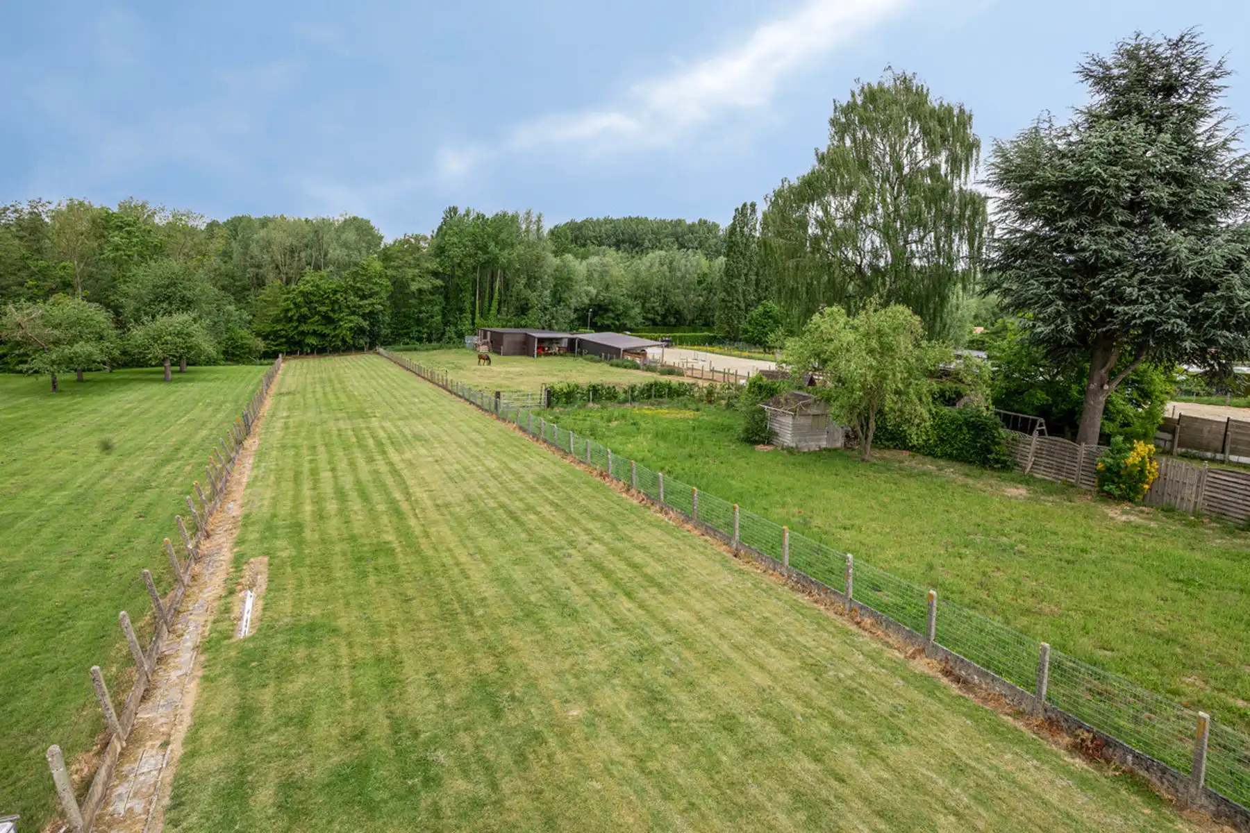 BOUWGROND van +/-2000m² voor open bebouwing - groene ligging foto 9