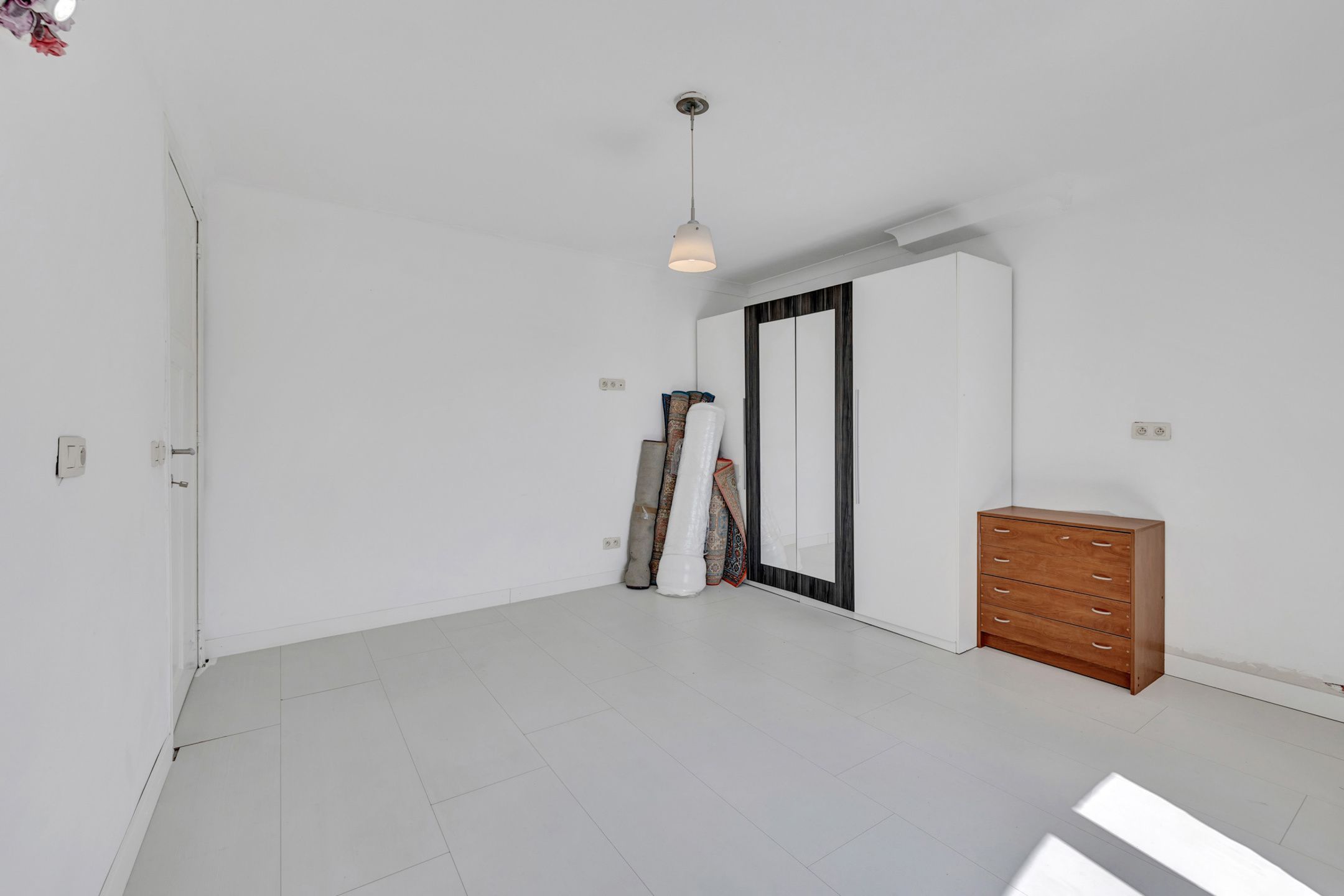 Instapklare handelsruimte met ruim triplex appartement  foto 9