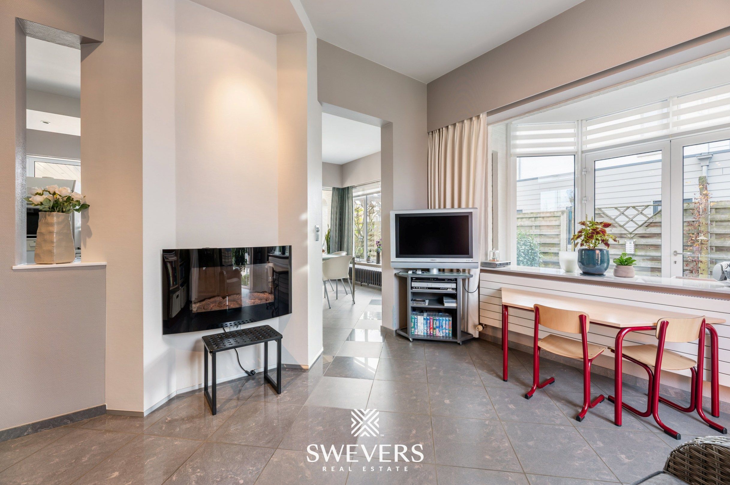 Instapklare gezinswoning op 11are 30ca in centrum Beringen foto 5