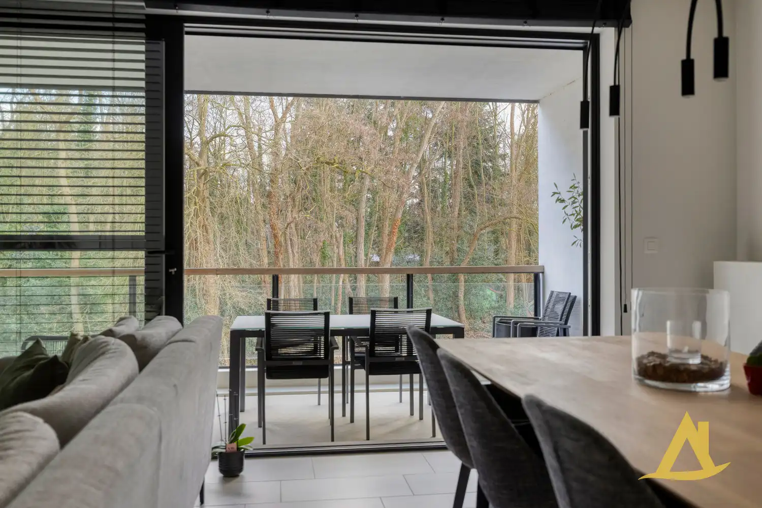 ENERGIEZUINIG APPARTEMENT MET AUTOSTAANPLAATS TE DIEST! foto 13