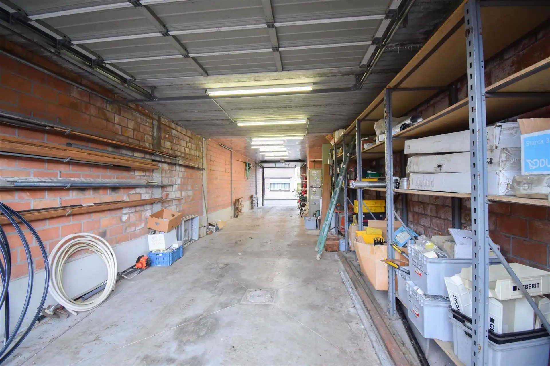 Centraal gelegen magazijnruimte met buitenruimte foto 7
