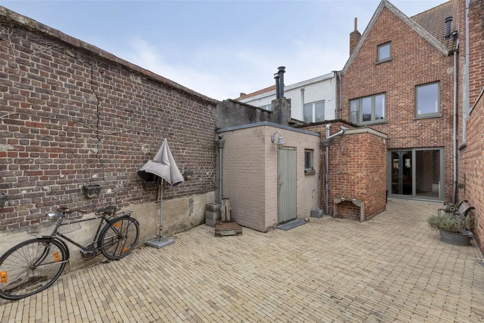 RUIME WONING MET 3 SLKS, 2 BADK & TOEGANKELIJK VIA TUIN !!! foto 9