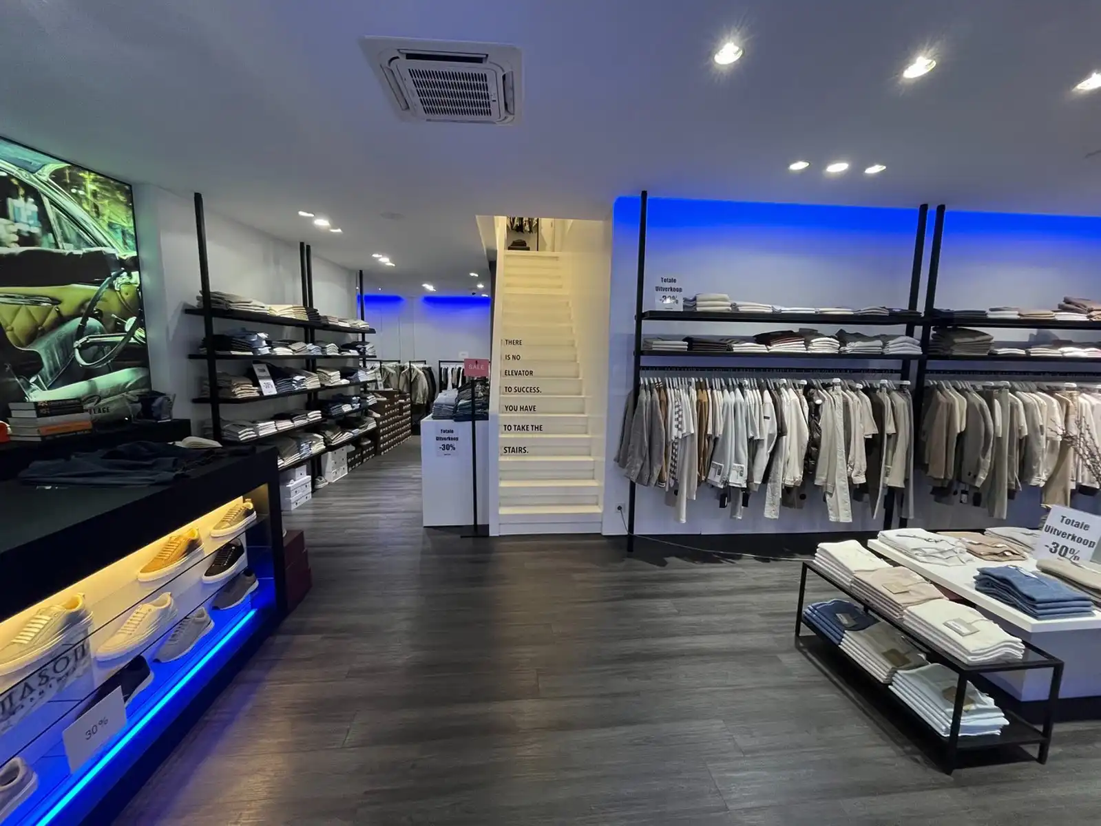 Exclusieve handelsruimte te huur in het hart van Hasselt foto 8