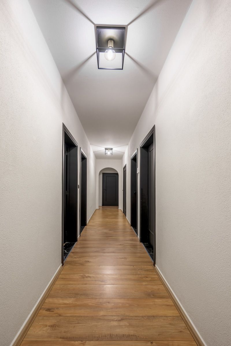 Tijdloze, verrassend ruime villa op grondstuk van 2000m2 foto 15