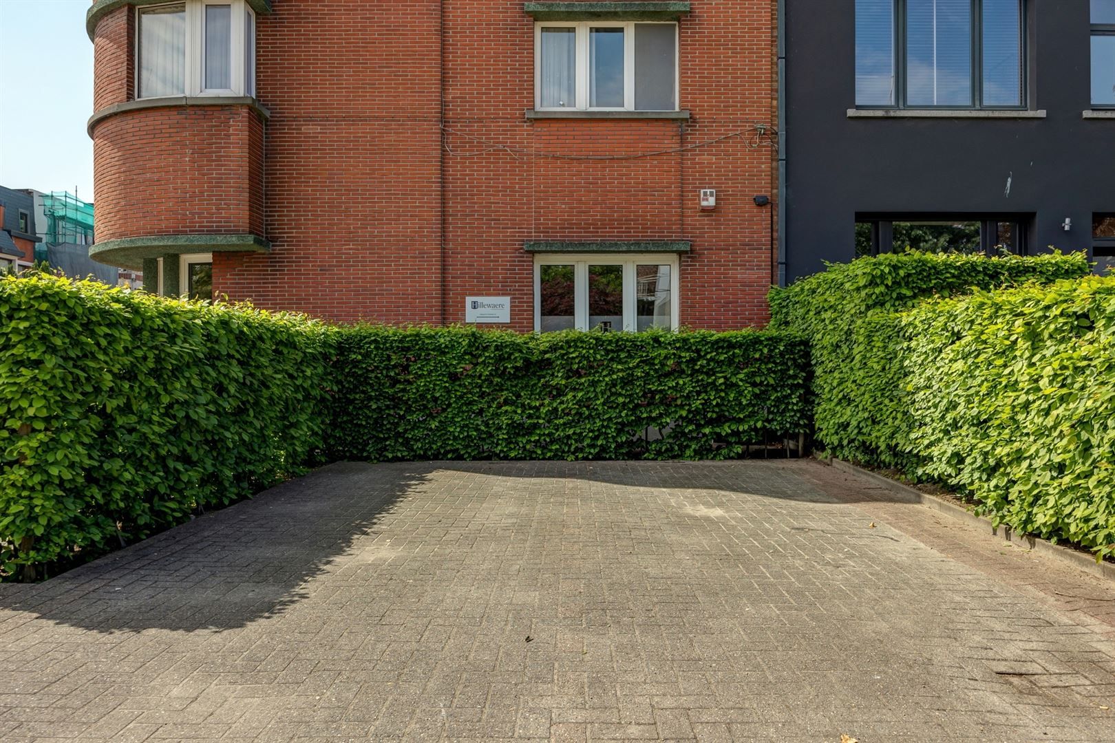 Prachtige gelijkvloerse kantoorruimte, ideaal voor bureel of vrij beroep foto 10