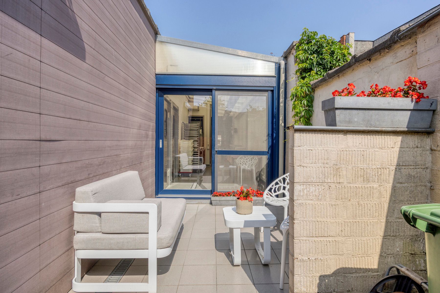 Perfect onderhouden eigendom, ideaal combinatie wonen/werk foto 7
