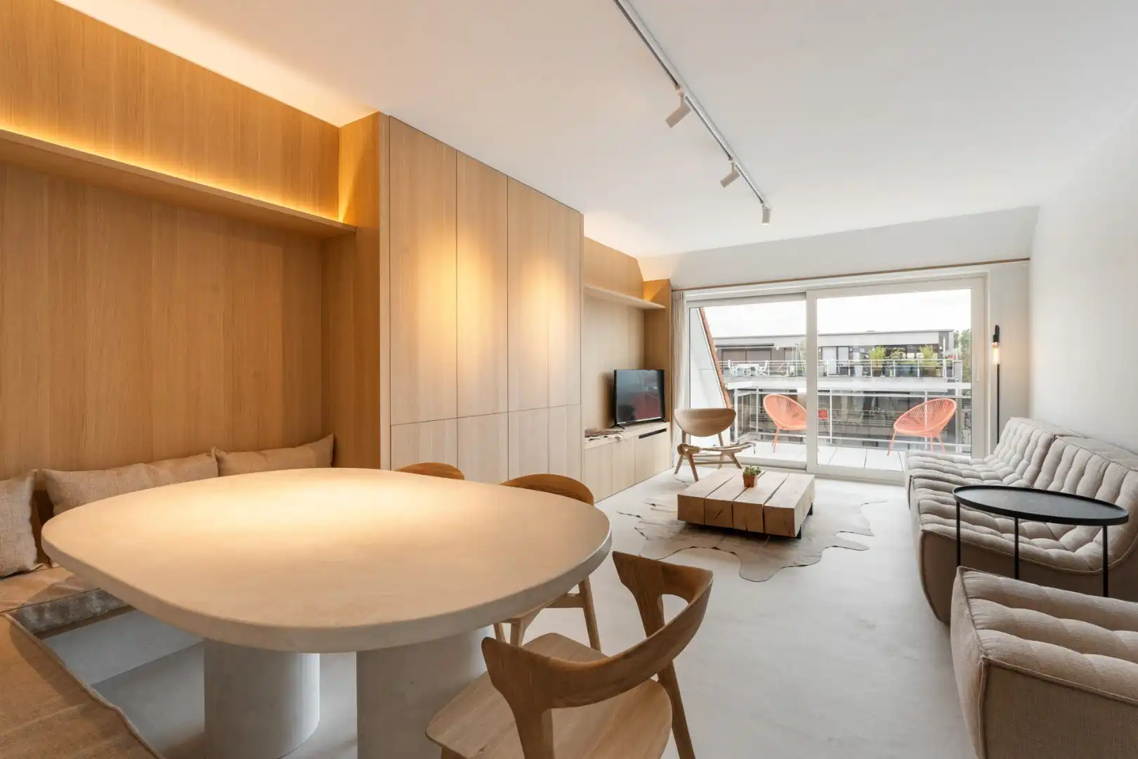 Magnifiek gerenoveerd appartement met 3 slpks. en ruim terras foto 4