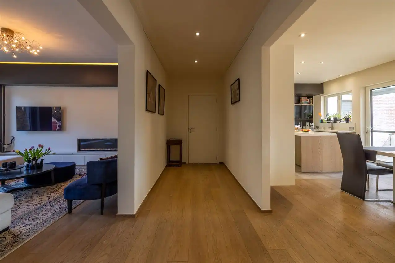 Tijdloze residentie met iconisch uitzicht foto 8