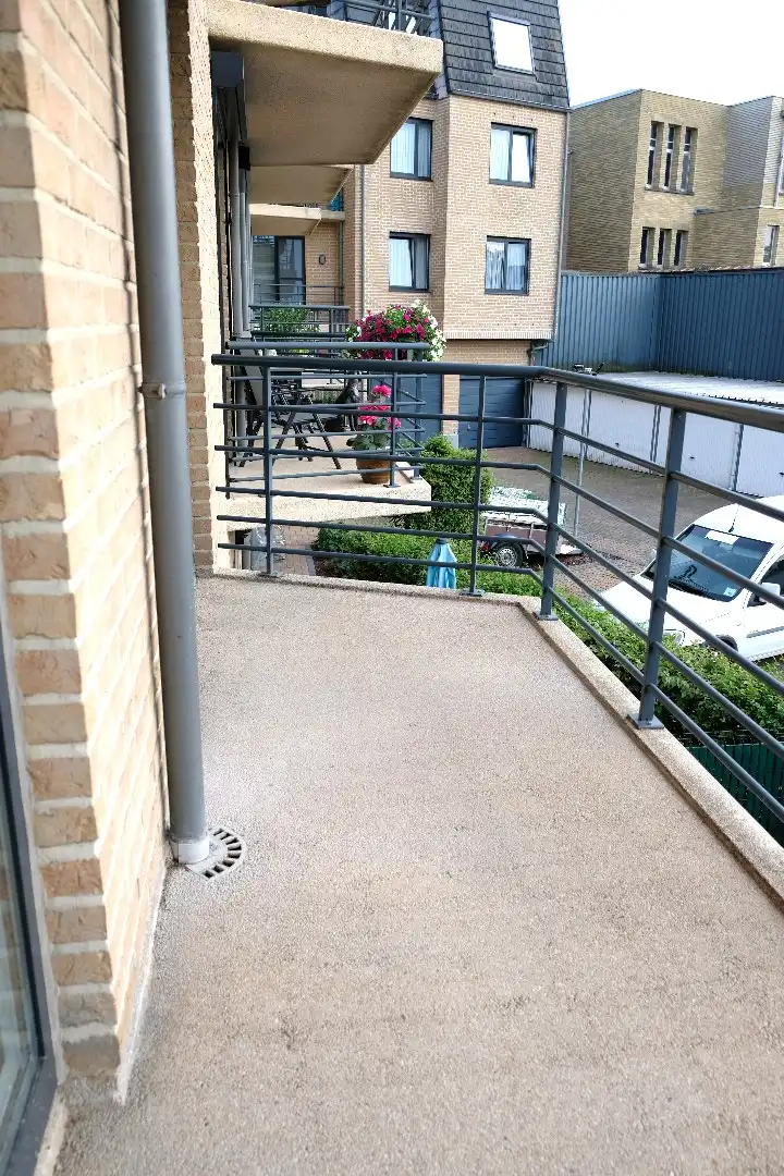 Appartement op de 1e verdieping met 2 slaapkamers + GARAGE foto 16
