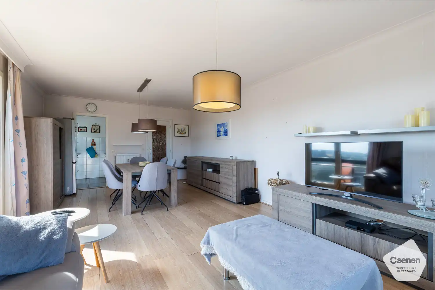 Instapklaar tweeslaapkamerappartement met zonnige terrassen en een weids uitzicht over het hinterland foto 5