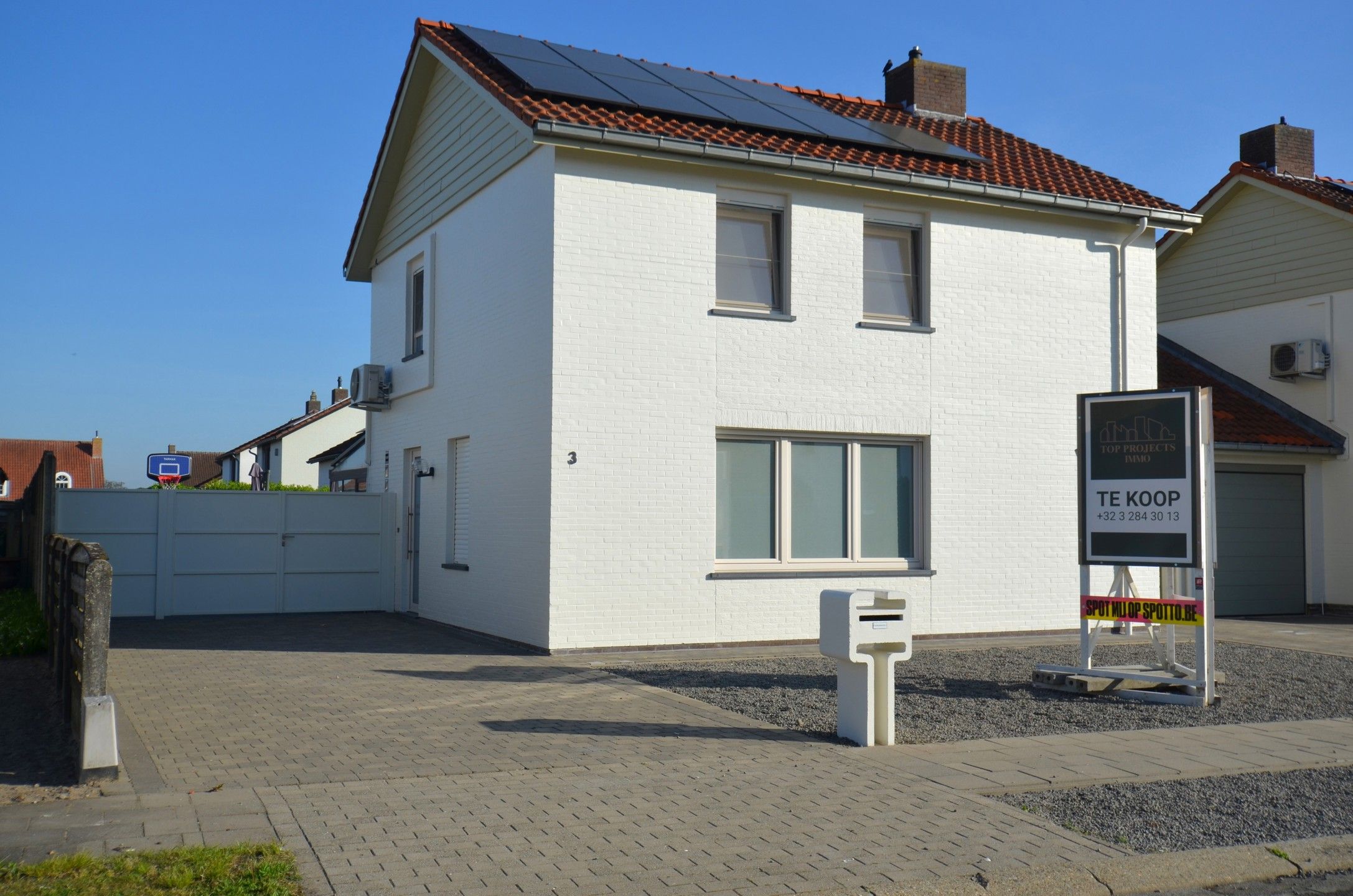 Instapklare gezinswoning foto {{pictureIndex}}