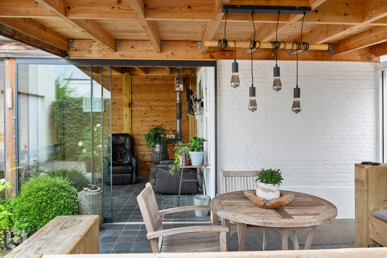 Instapklare woning met 3 slpkrs en ruime tuin te Onze-Lieve-Vrouw-Waver foto 2