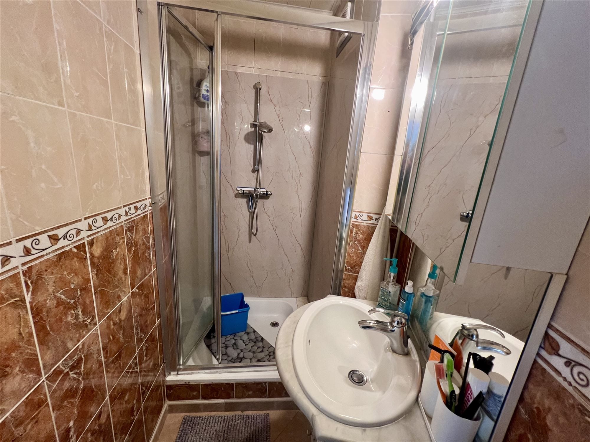 Ruim en Instapklaar Gelijkvloers Appartement in het Centrum  foto 16