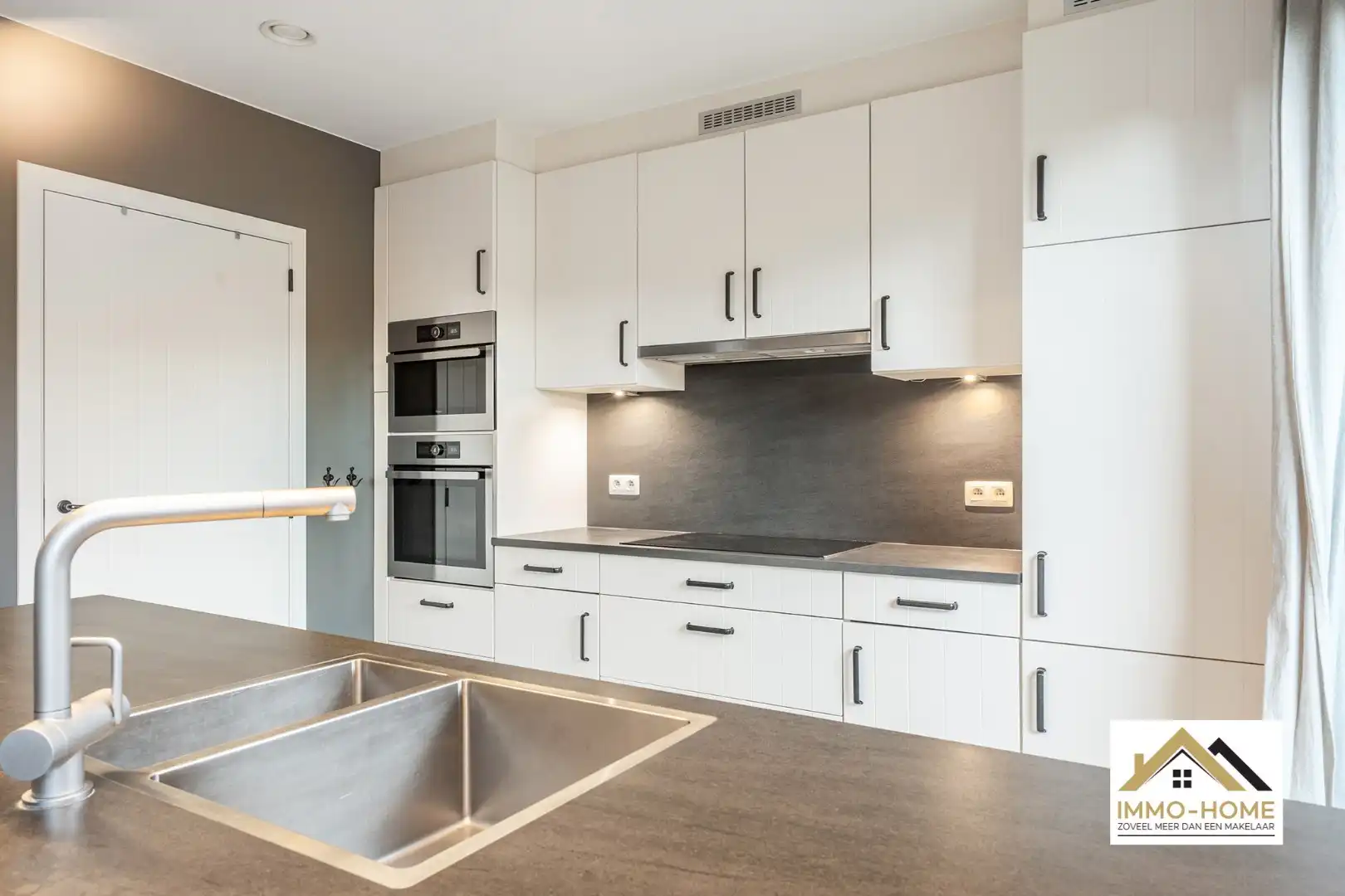 Recente knappe halfopen bebouwing op rustige ligging te Berlare foto 6