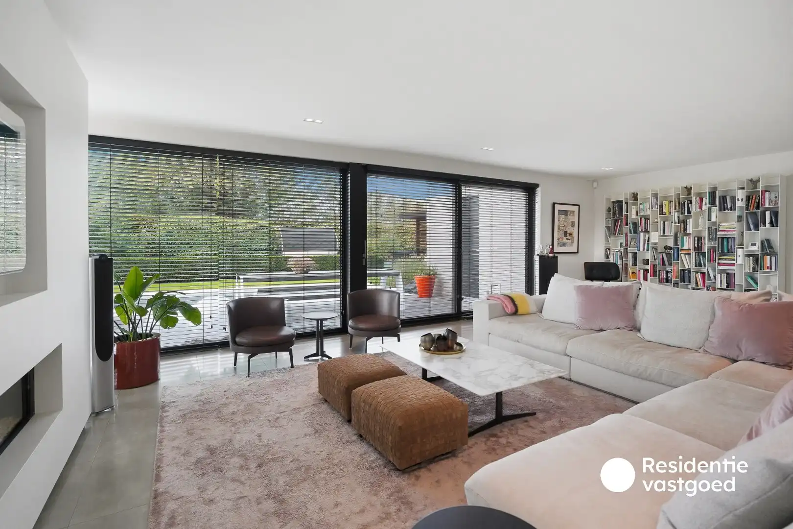 Exclusieve villa met zwembad en wellness! foto 8