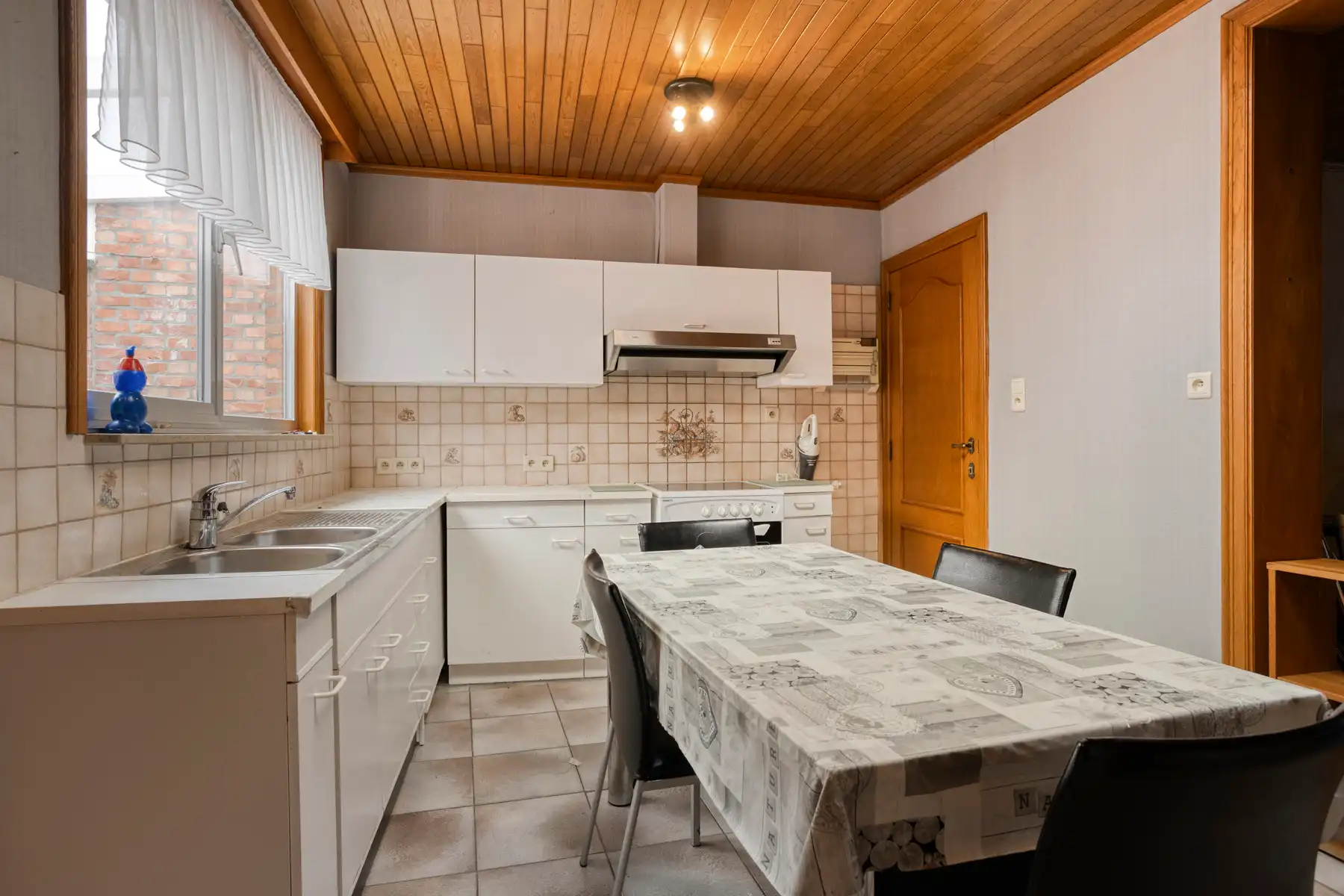 Te renoveren woning in het centum van Wetteren foto 5