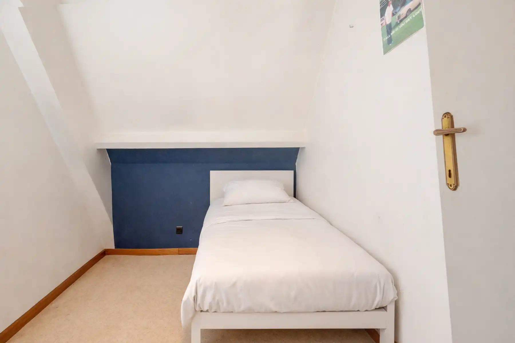 Opbrengsteigendom met 2 appartementen en handelsruimte foto 15